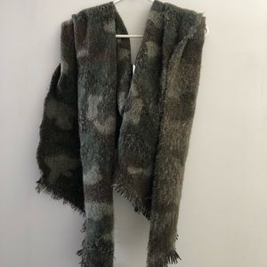 Large scarf